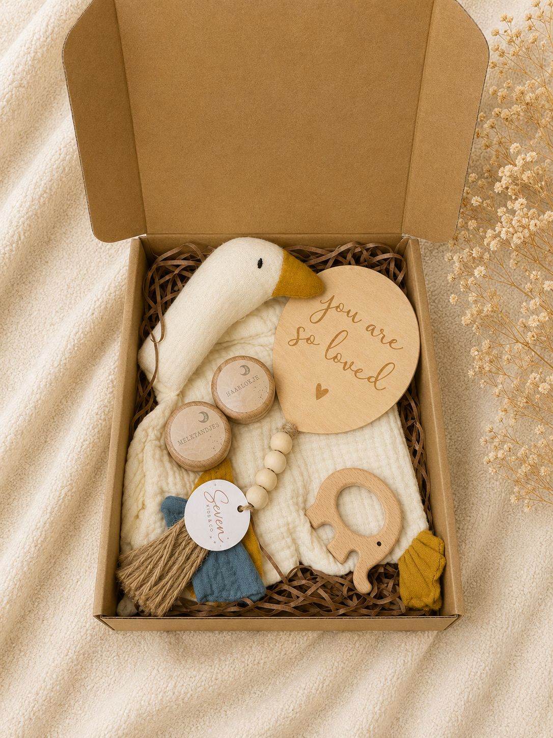 Gift set kraamcadeau "Goose Hugs & Memories"